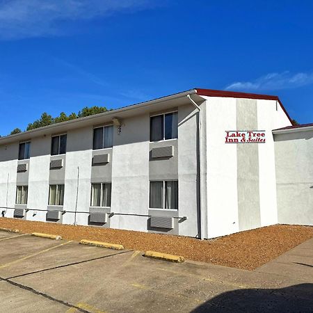 Lake Tree Inn & Suites Marion Exterior photo